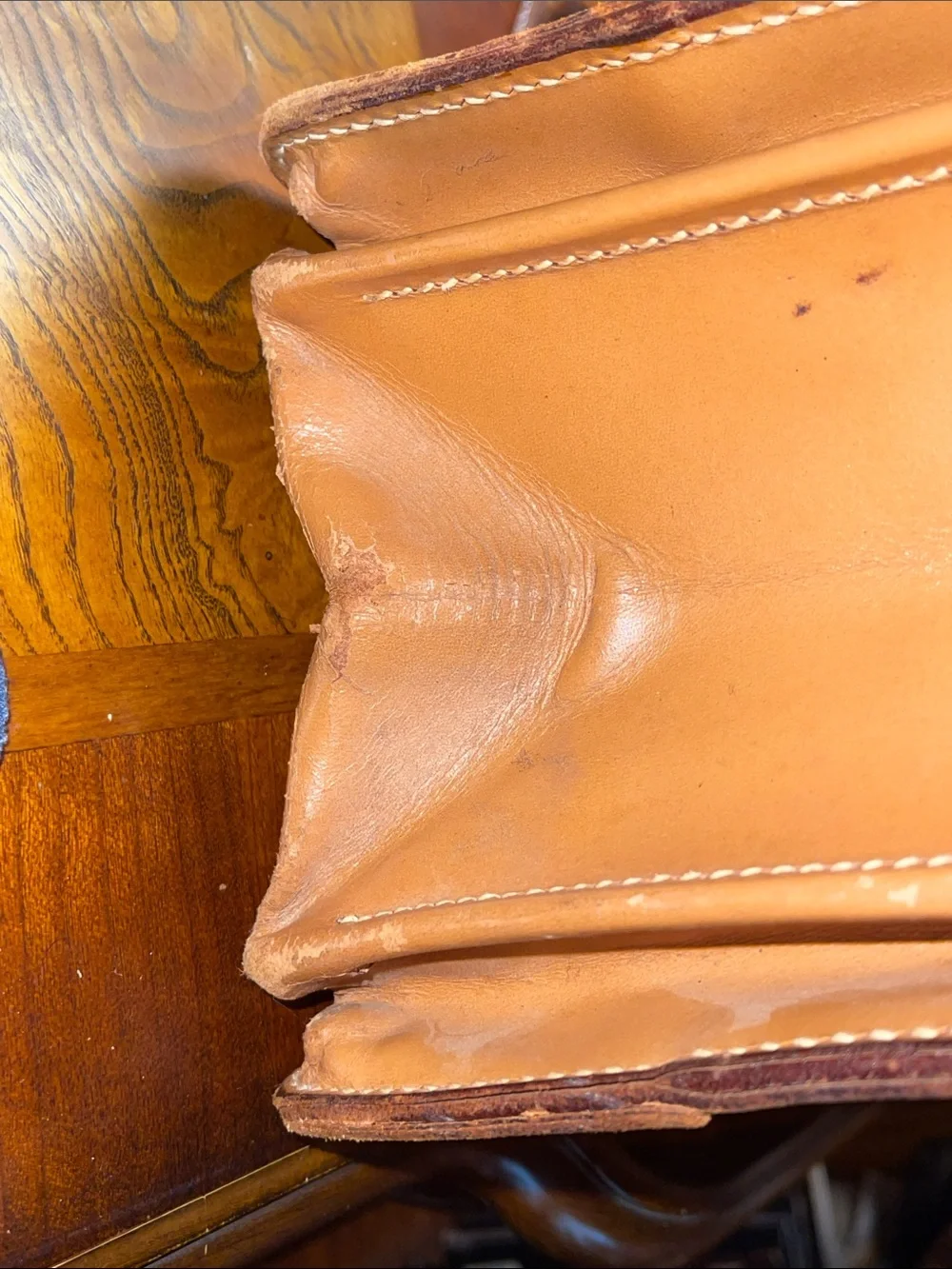 Vintage Atlas-Classic Men's Tan Leather Briefcase with Top Handle
